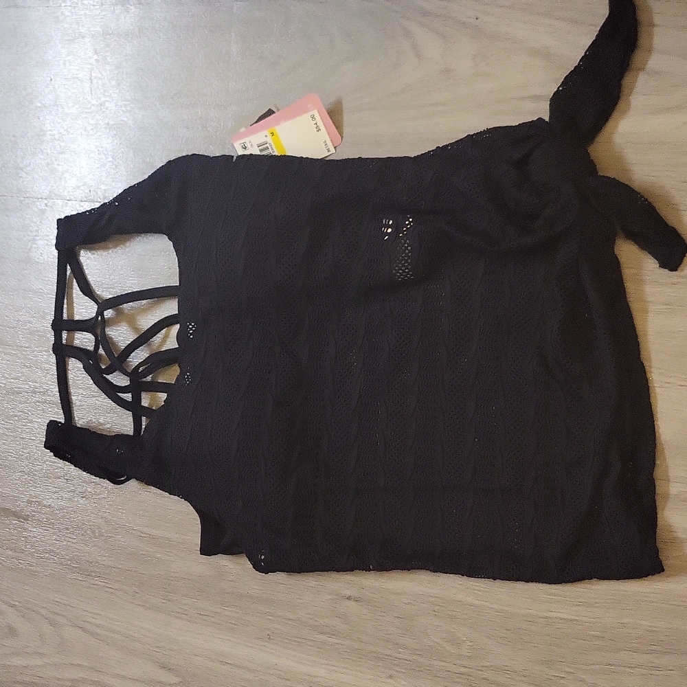 Go gossip swim top